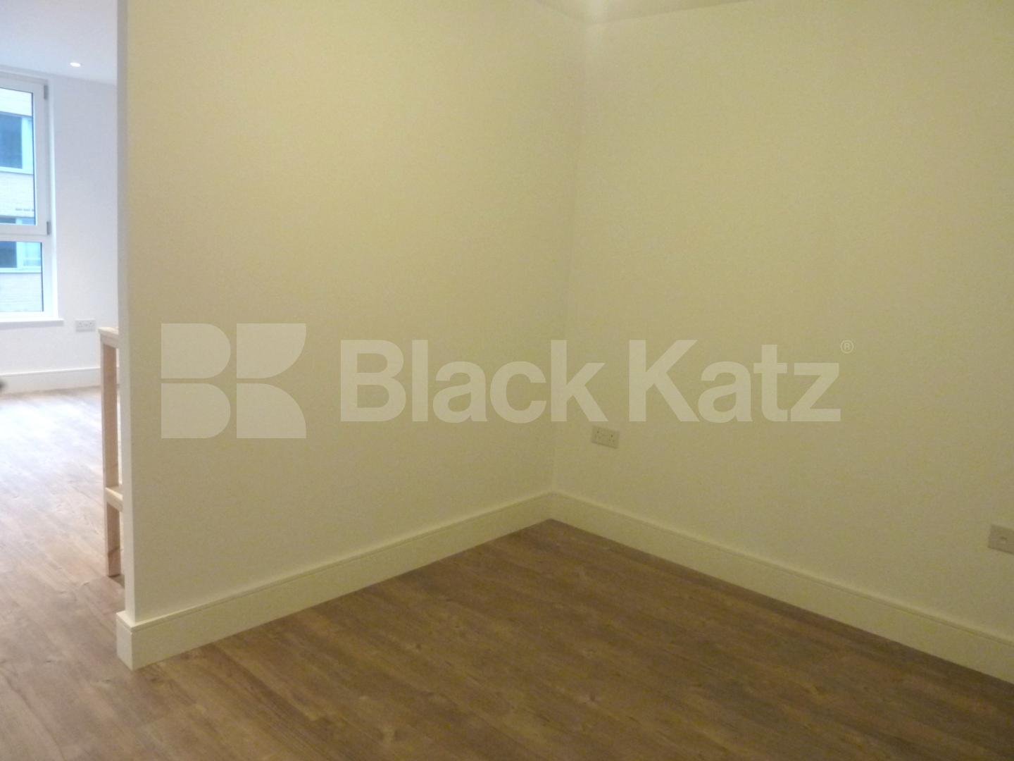 			NEW INSTRUCTION!, 1 Bedroom, 1 bath, 1 reception Flat			 Queensland Terrace, HOLLOWAY